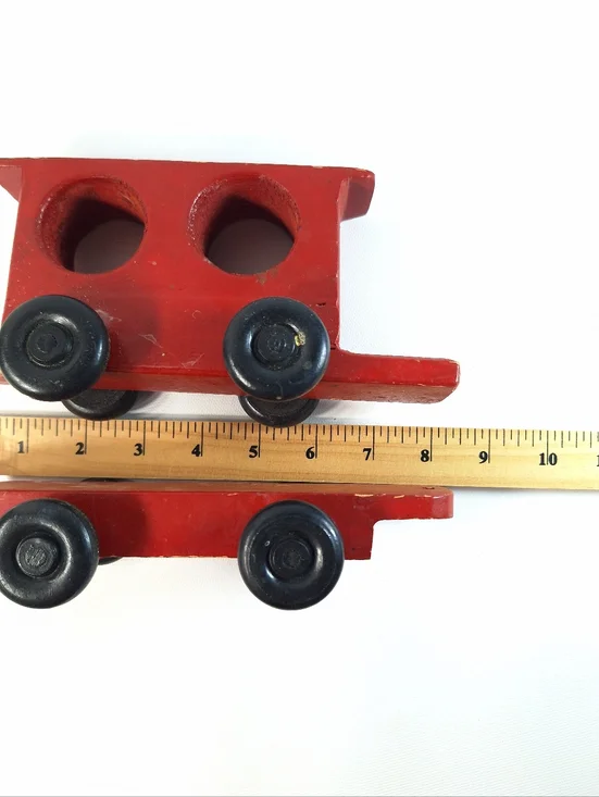 Vintage Red Wooden Toy Train Cars Set of 2 Pull-Along Locomotive & Flatbed Wagon - Picture 11 of 12